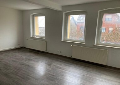 Wohnung zur Miete 280 € 2 Zimmer 54 m² 1. Geschoss Magdeburger Straße 19 Weferlingen Weferlingen 39356