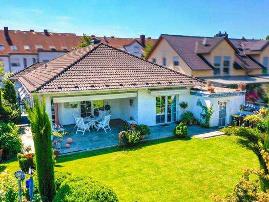 Bungalow zum Kauf 899.000 € 7 Zimmer 150 m² 558 m² Grundstück Oggersheim Ludwigshafen am Rhein / Oggersheim 67071