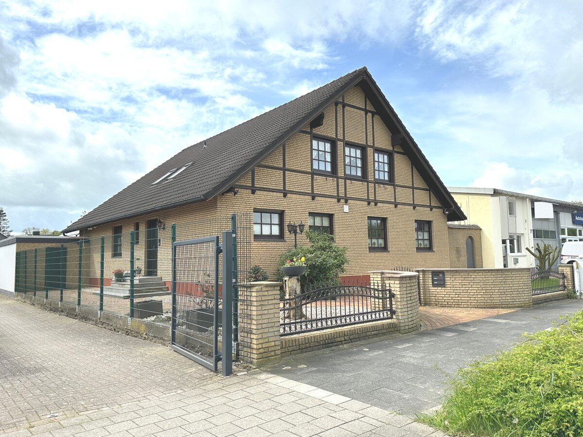 Haus zum Kauf 849.000 € 9 Zimmer 195 m²<br/>Wohnfläche 2.283 m²<br/>Grundstück Rönnebeck Bremen/ Rönnebeck 28777