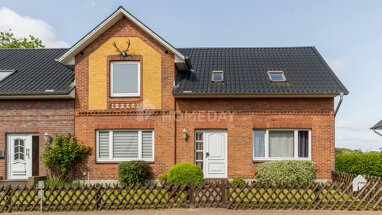 Einfamilienhaus zum Kauf 740.000 € 8 Zimmer 241,3 m² 877 m² Grundstück Hoisdorf Hoisdorf 22955
