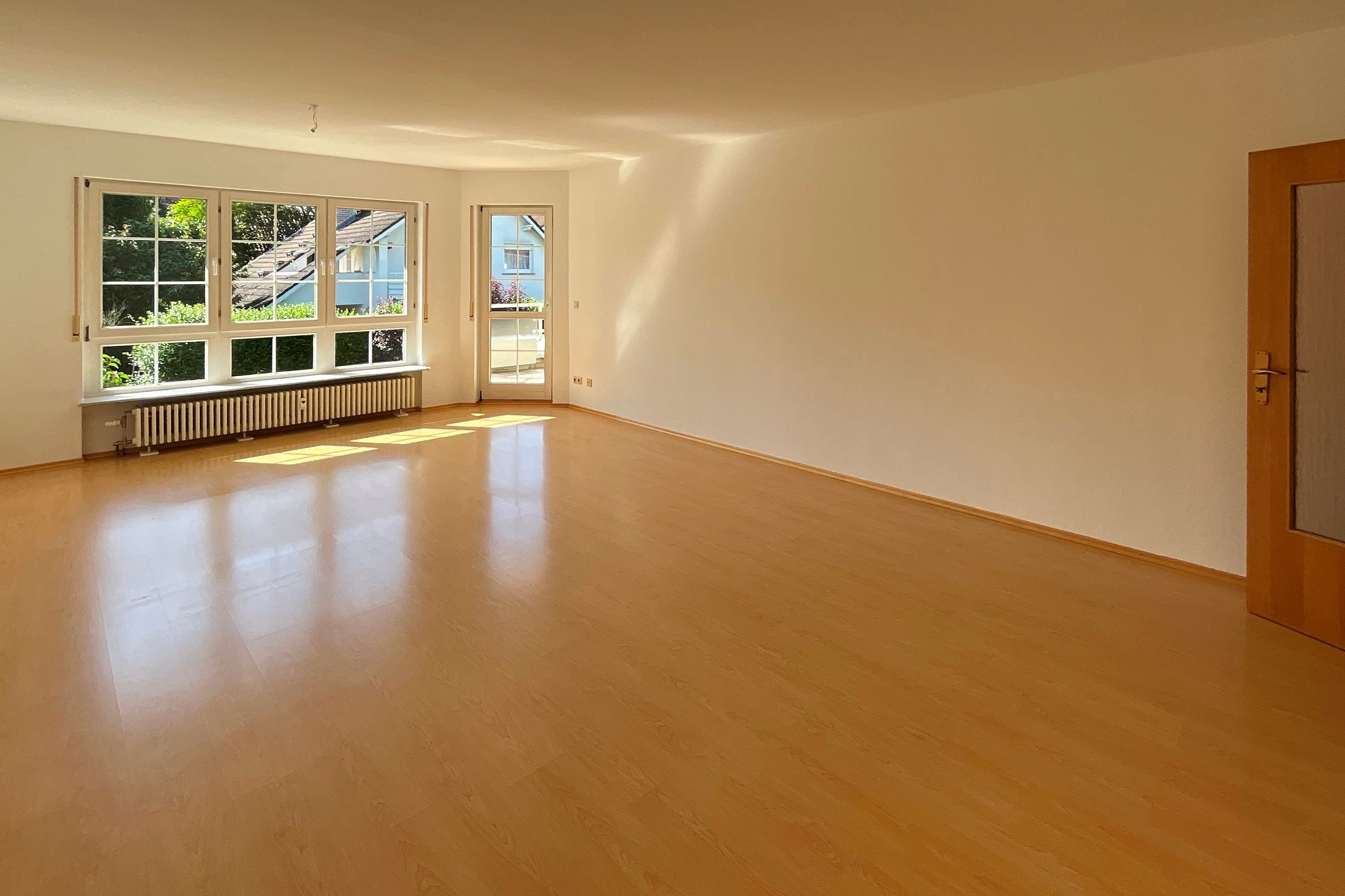 Wohnung zur Miete 1.225 € 3 Zimmer 98 m²<br/>Wohnfläche 1. Stock<br/>Geschoss Hofheim Hofheim 65719
