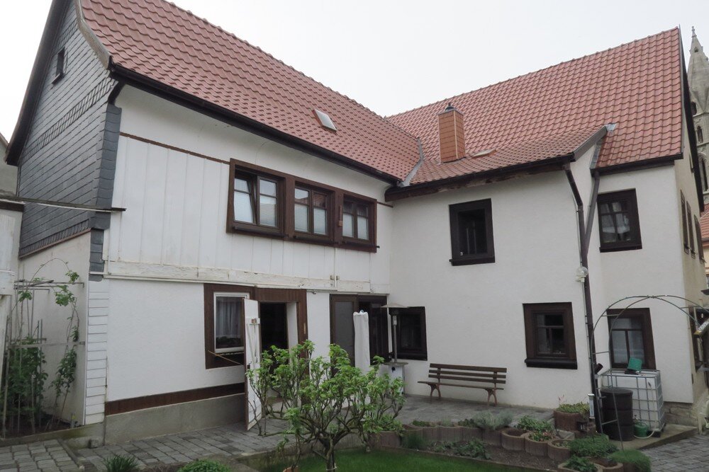 Einfamilienhaus zum Kauf 250.000 € 7 Zimmer 186 m²<br/>Wohnfläche 470 m²<br/>Grundstück Arnstadt Arnstadt 99310