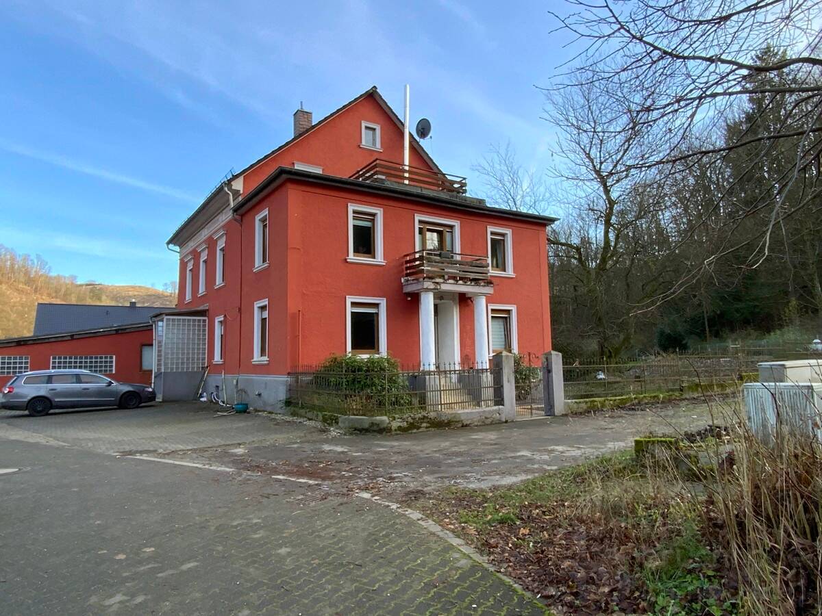 Herrschaftliche Villa im Art-Deko-Stil