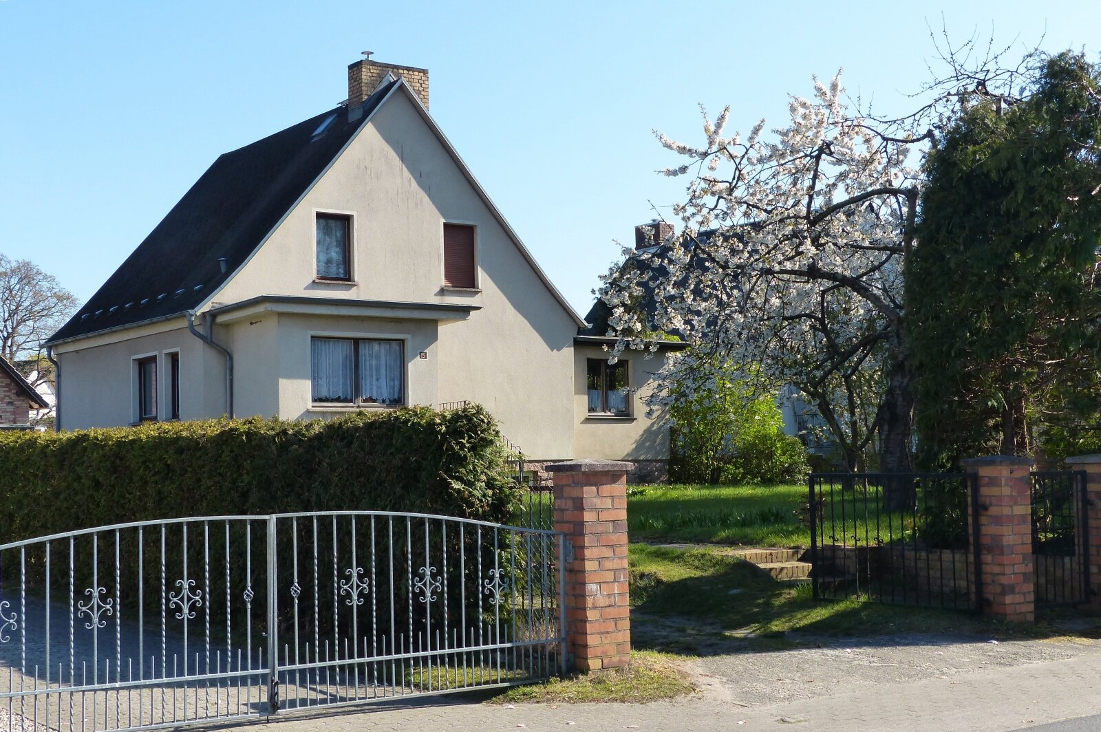 Einfamilienhaus zum Kauf 399.000 € 5,5 Zimmer 126 m²<br/>Wohnfläche 997 m²<br/>Grundstück Ostseebad Baabe 18586