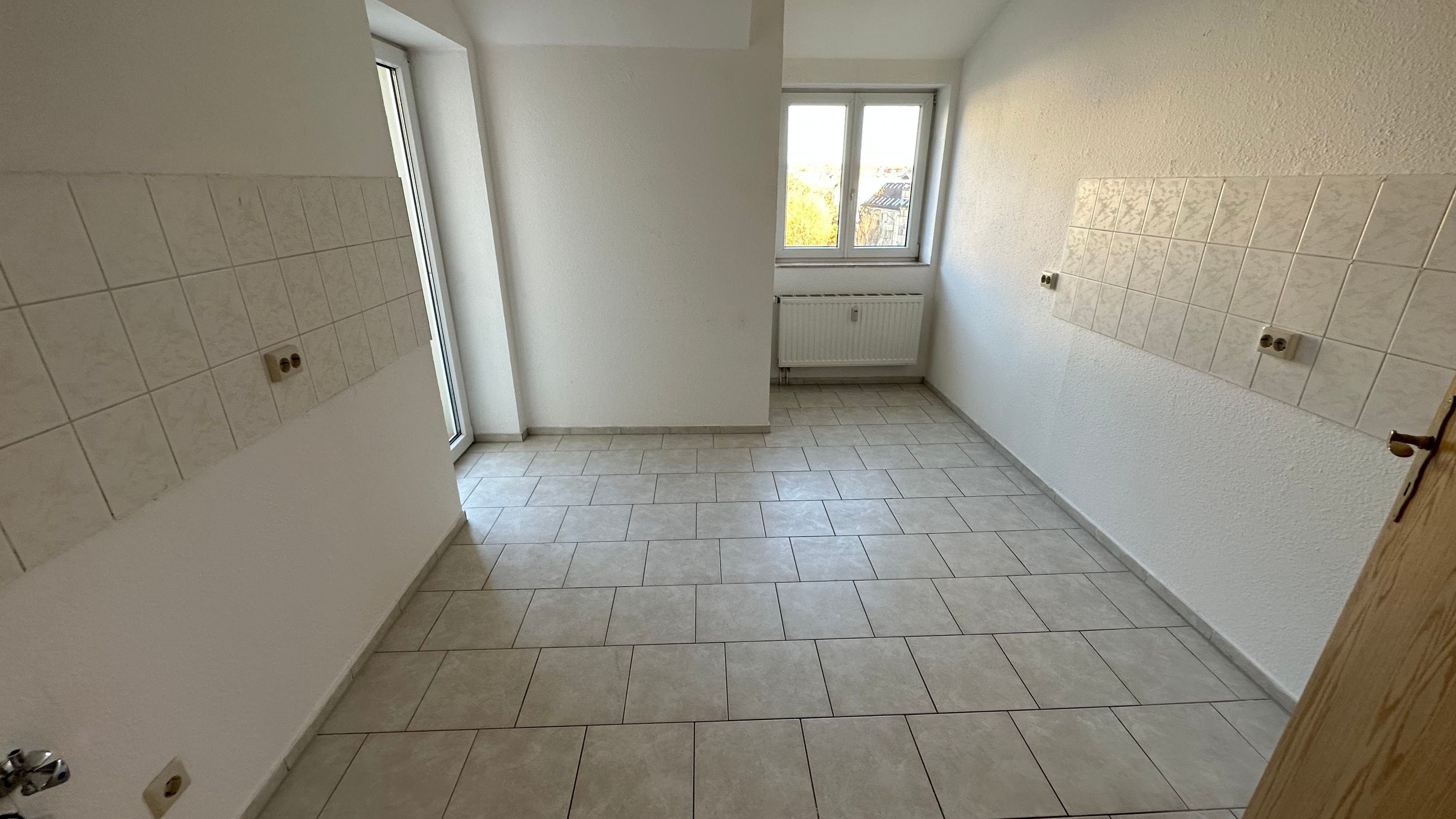 Wohnung zur Miete 361 € 2 Zimmer 65 m²<br/>Wohnfläche 3.<br/>Geschoss Erich-Mühsam-Straße 18 Kaßberg 914 Chemnitz 09112