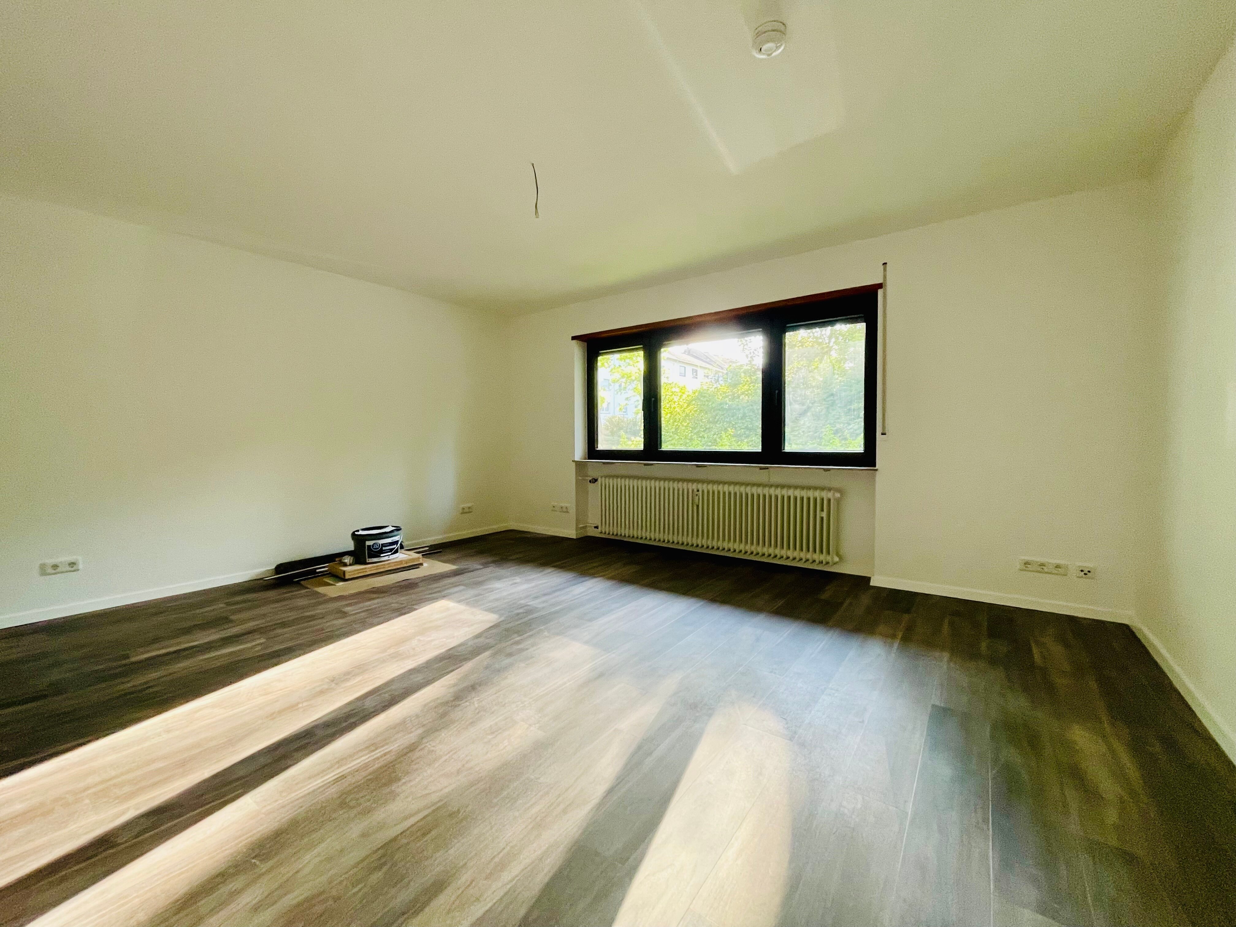 Wohnung zur Miete 850 € 3 Zimmer 92,1 m²<br/>Wohnfläche Erdgeschoss<br/>Geschoss Neckarau - Mitte Mannheim 68199