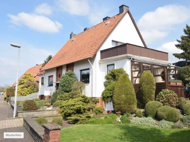 Haus zur Zwangsversteigerung provisionsfrei 23.000 € 1.188 m² Grundstück Schermen Schermen 39291