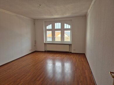 Wohnung zur Miete 506 € 3 Zimmer 92 m² 3. Geschoss frei ab sofort Nordhausen Nordhausen 99734