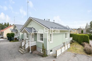 Einfamilienhaus zum Kauf 396.000 € 5 Zimmer 103 m² 824 m² Grundstück Tattikuja 3 A Vantaa 01690