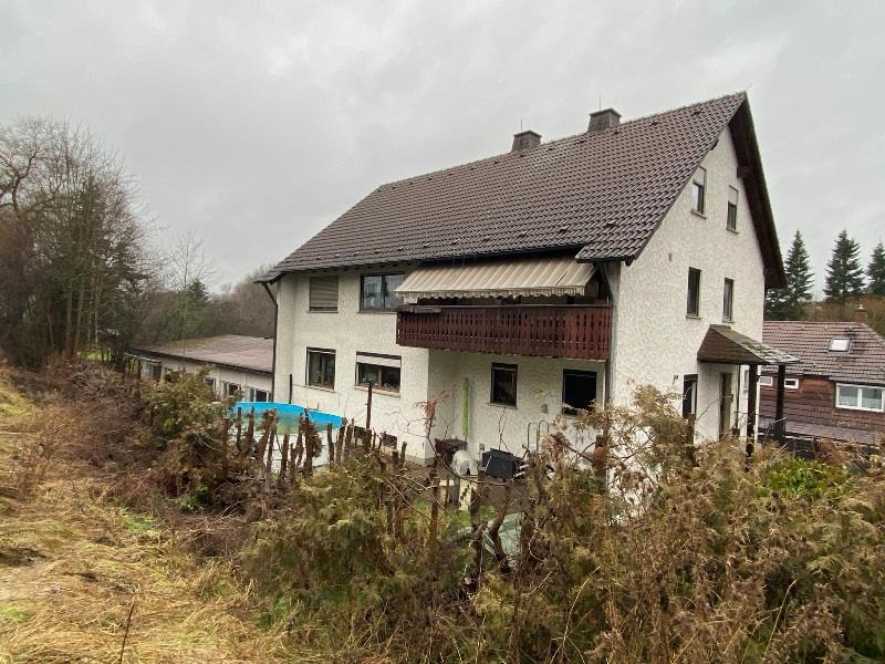 Einfamilienhaus zum Kauf provisionsfrei 267.200 € 11 Zimmer 270 m²<br/>Wohnfläche 1.351 m²<br/>Grundstück Oberlangenstadt Küps 96328