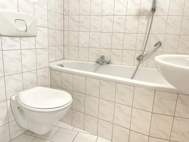 Wohnung zur Miete 359 € 2 Zimmer 52,7 m² 4. Geschoss Vilniuser Straße 1 Rieth Erfurt 99089