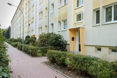 Wohnung zur Miete 320 € 3 Zimmer 58,9 m² 3. Geschoss Am Stadion 9 Hermsdorf 07629