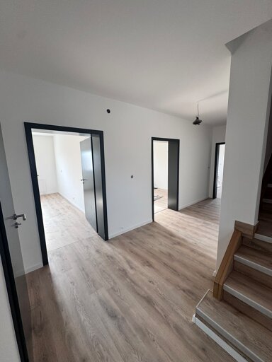 Maisonette zur Miete 1.275 € 5 Zimmer 150 m² 1. Geschoss frei ab sofort Detmolder Str. 44 Istrup Blomberg 32825