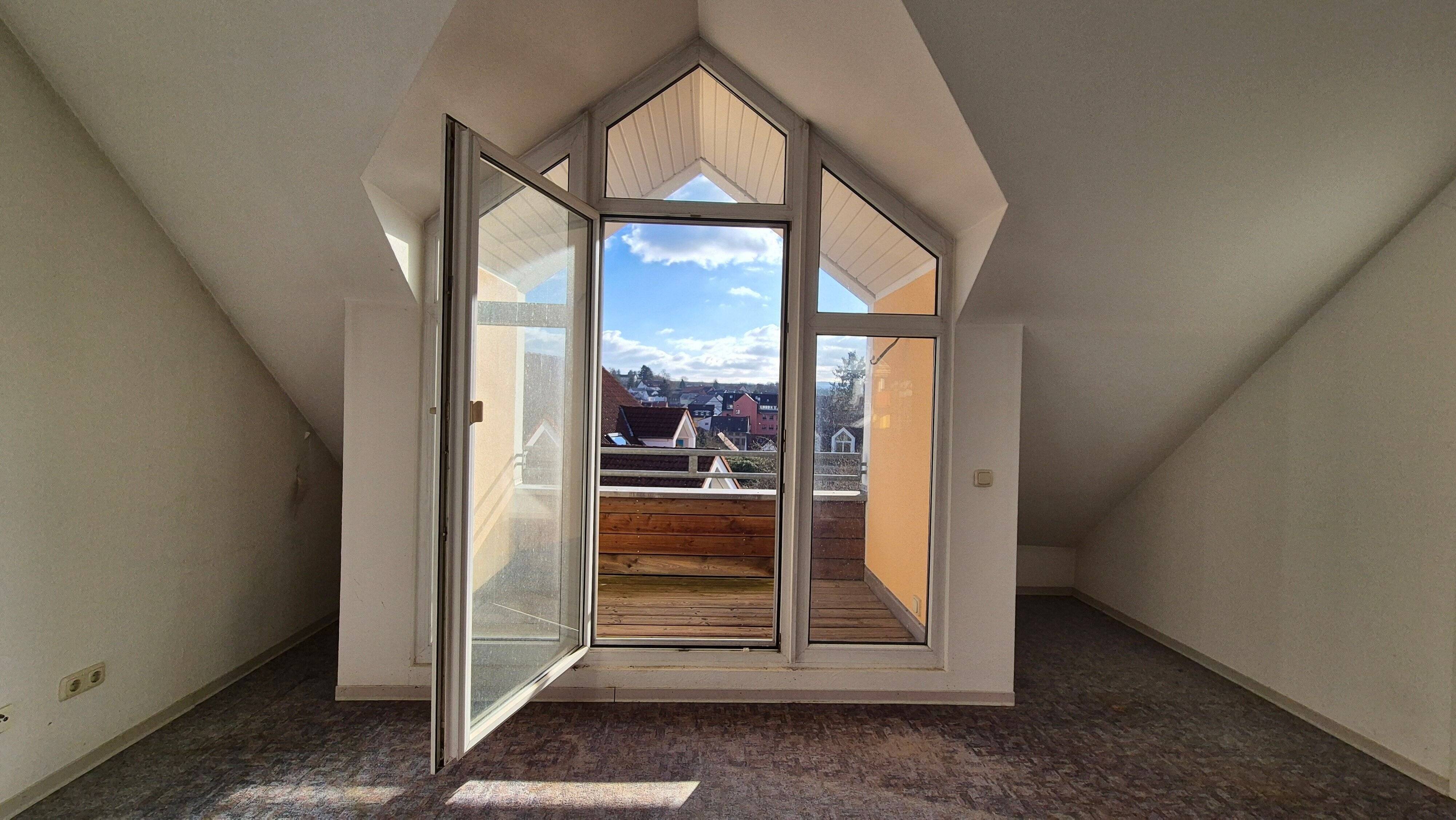 Immobilie in Ober-Ramstadt - 3-Zimmer-Loftwohnung mit überdachtem Balkon - Bild 2