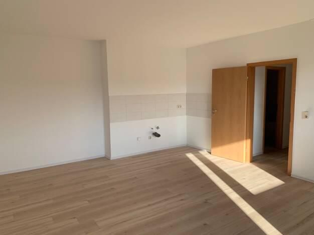 Wohnung zur Miete 330 € 2 Zimmer 55 m² 4. Geschoss frei ab sofort Am Zügel 12 Reitbahnviertel Neubrandenburg 17034