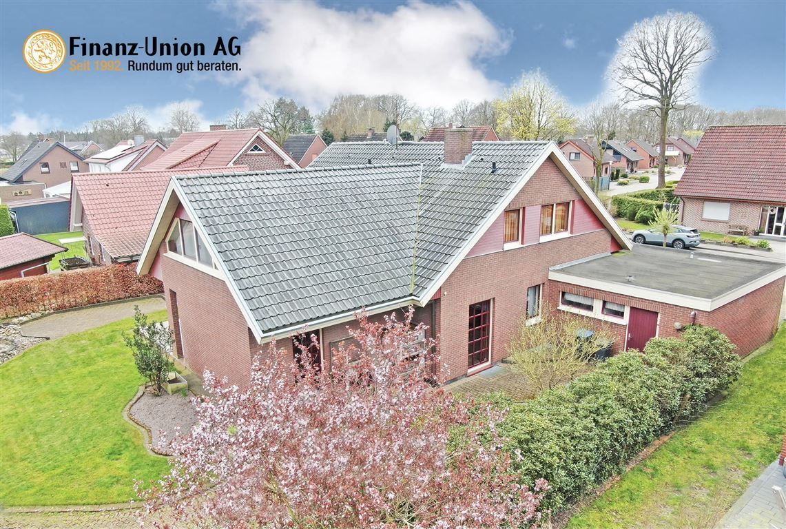 Einfamilienhaus zum Kauf 299.000 € 6 Zimmer 168,3 m²<br/>Wohnfläche 831 m²<br/>Grundstück Emlichheim Emlichheim 49824
