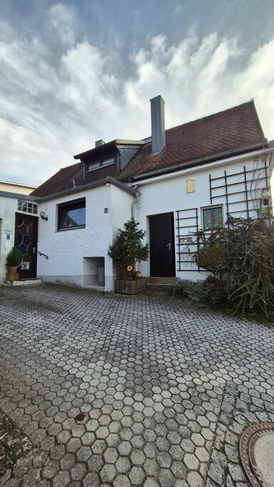 Haus zum Kauf 219.000 € 142 m² 389 m² Grundstück Kelheim Kelheim 93309