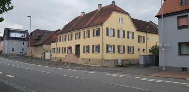 Haus zum Kauf 12 Zimmer 250 m² 3.572 m² Grundstück Ilbenstadt Niddatal 61194