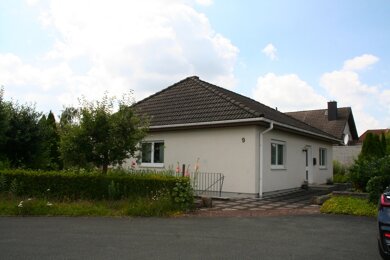 Einfamilienhaus zum Kauf 281.000 € 3 Zimmer 100 m² 706 m² Grundstück Friedrich-Kölling-Str. 9 Hessisch Oldendorf Hessisch Oldendorf 31840