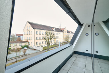 Wohnung zur Miete 850 € 2 Zimmer 76,7 m² 2. Geschoss Planungsbezirk 127 Straubing 94315