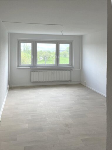 Wohnung zur Miete 357 € 2 Zimmer 52,4 m² 3. Geschoss Karl-Reimann-Ring 1 Roter Berg Erfurt 99087