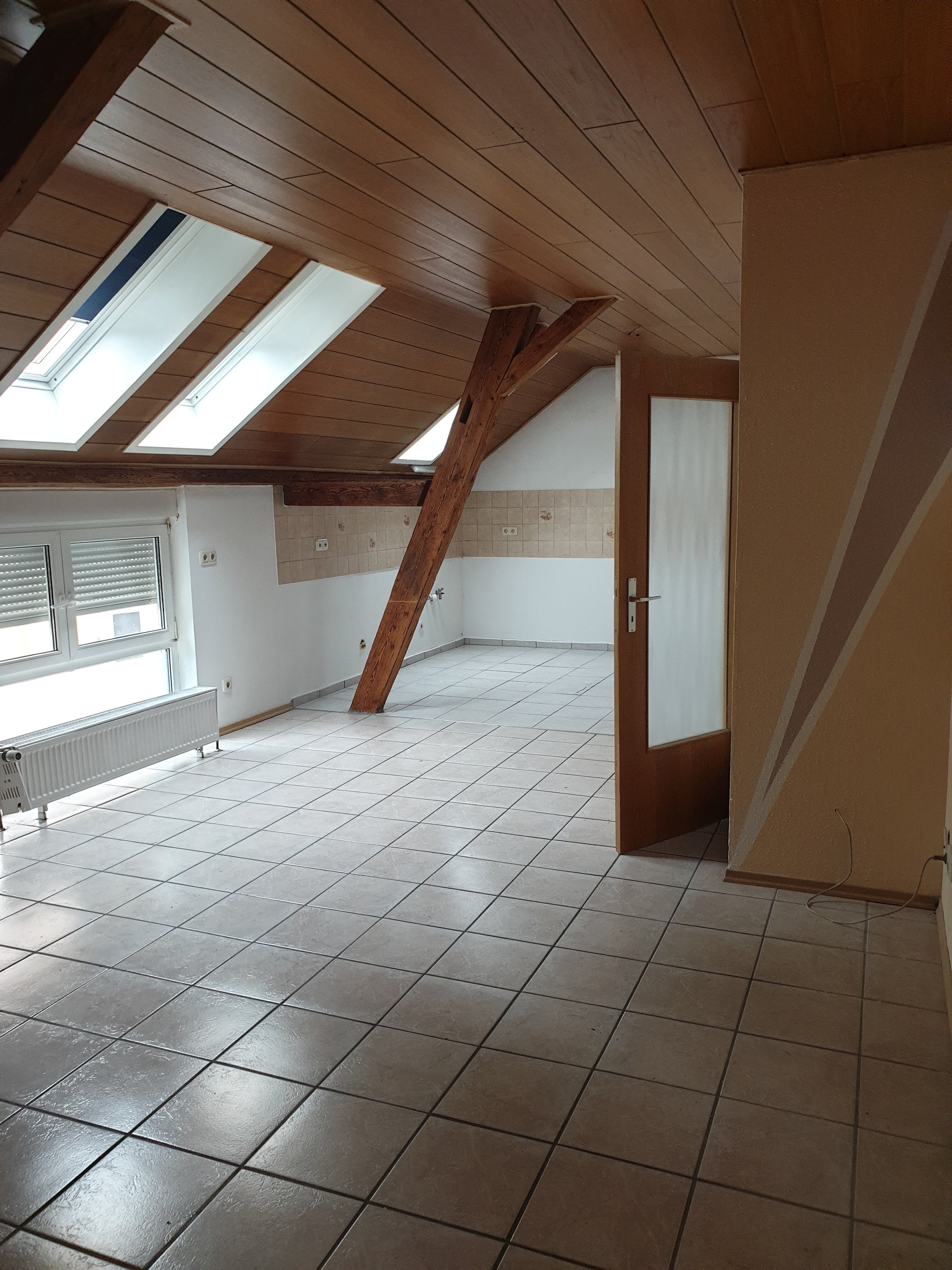 Wohnung zur Miete 645 € 3 Zimmer 72 m²<br/>Wohnfläche 1. Stock<br/>Geschoss Ab sofort<br/>Verfügbarkeit Siegenburg Siegenburg 93354