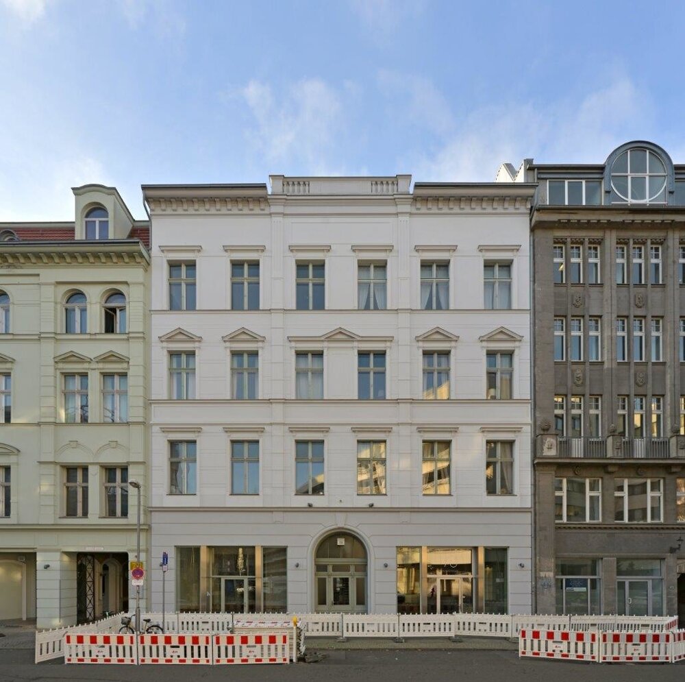 Bürofläche zur Miete provisionsfrei 26 € 142 m²<br/>Bürofläche Mitte Berlin Mitte 10117