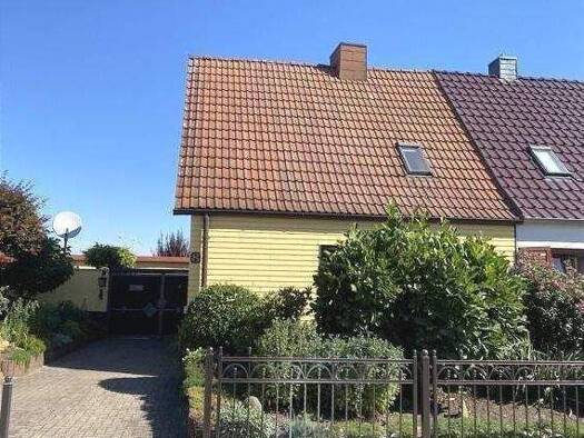 Doppelhaushälfte zum Kauf 165.000 € 3 Zimmer 90 m² 630 m² Grundstück frei ab sofort Lutherstadt Eisleben Eisleben 06295