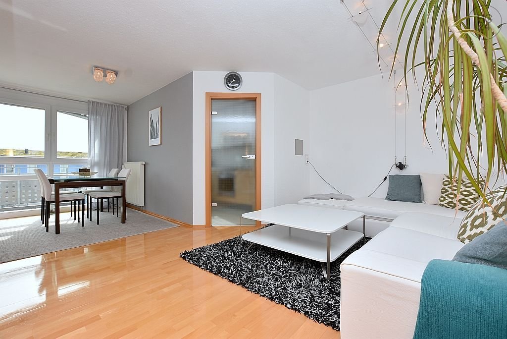 Wohnung zur Miete Wohnen auf Zeit 1.890 € 3,5 Zimmer 82 m²<br/>Wohnfläche ab sofort<br/>Verfügbarkeit Hausen Stuttgart 70499