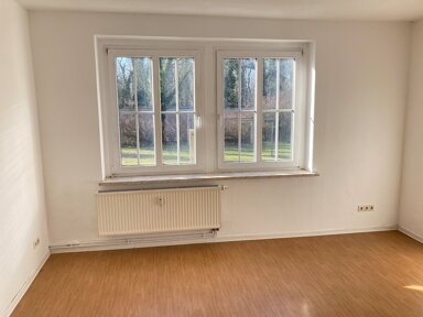 Wohnung zur Miete 299 € 3 Zimmer 64,9 m² EG Heinrich-Heine-Straße 8 Roßlau 220 Dessau-Roßlau 06862