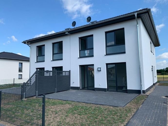 Doppelhaushälfte zum Kauf Provisionsfrei 371.000 € 4 Zimmer 104 m² 420 m² Grundstück Siedlungsweg Gerwisch Biederitz 39175