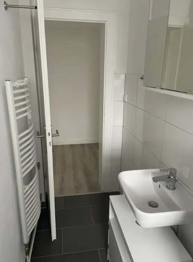 Wohnung zur Miete 445 € 2 Zimmer 63 m² Mathildenstraße 6A Kapellplatzviertel Darmstadt 64285