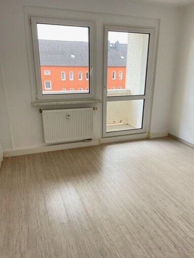 Wohnung zur Miete 280 € 2 Zimmer 51 m² 3. Geschoss Nestlerstraße 23 Reichenbrand 862 Chemnitz 09117