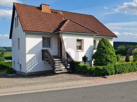 Einfamilienhaus zum Kauf 199.999 € 4 Zimmer 150 m² 568 m² Grundstück Krombach 37308