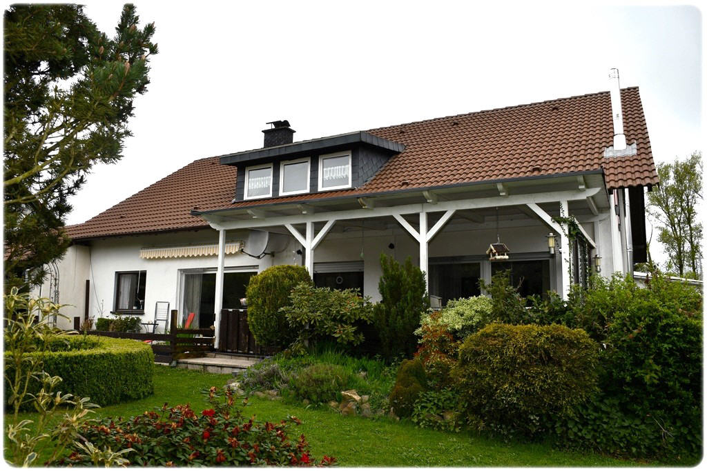 Einfamilienhaus zum Kauf 269.000 € 7 Zimmer 210 m²<br/>Wohnfläche 920 m²<br/>Grundstück Battenhausen Haina (Kloster) 35114