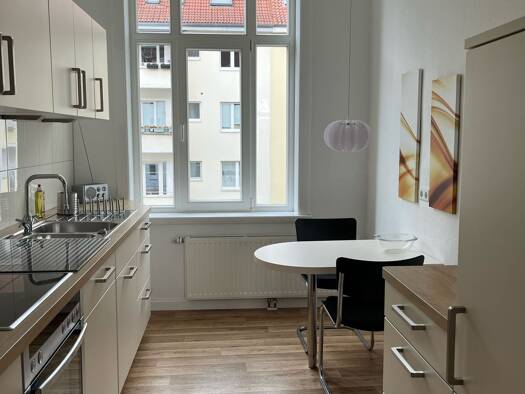 Wohnung zur Miete 1.150 € 2 Zimmer 67 m² Geschoss 2/3 frei ab 06.04.2026 List Hannover 30177