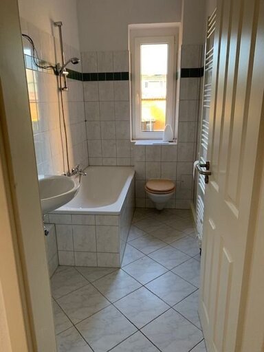 Wohnung zur Miete 370 € 3 Zimmer 65 m² EG frei ab sofort Leunaer Straße 1a Merseburg Merseburg 06217