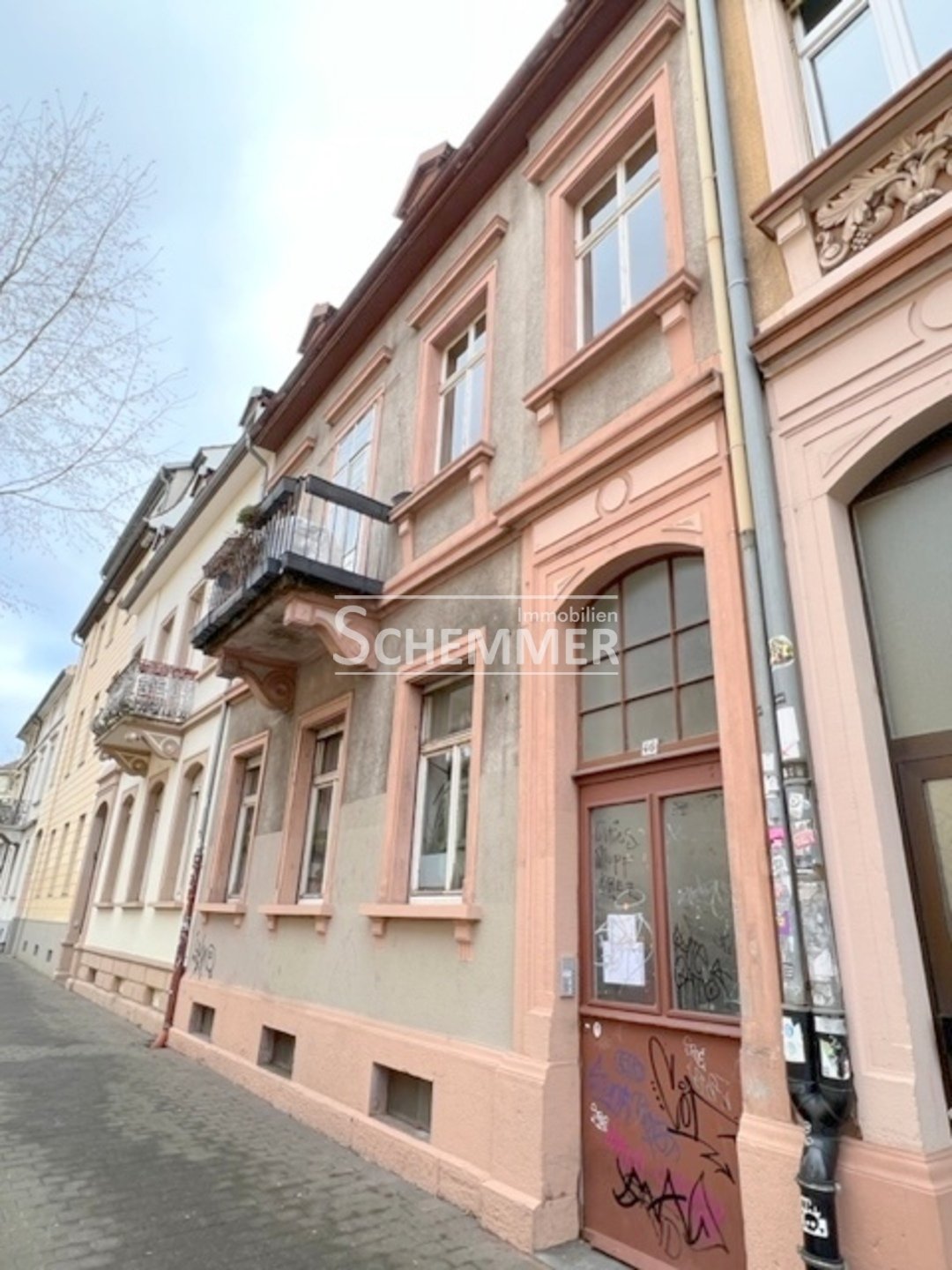 Mehrfamilienhaus zum Kauf 1.395.000 € 14 Zimmer 322 m²<br/>Wohnfläche 275 m²<br/>Grundstück Altstadt - Ring Freiburg im Breisgau 79098