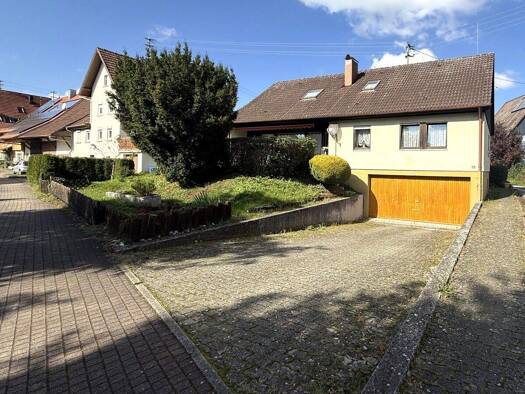 Einfamilienhaus zum Kauf 278.000 € 8 Zimmer 163 m² 484 m² Grundstück frei ab 01.04.2026 Weildorf Haigerloch / Weildorf 72401