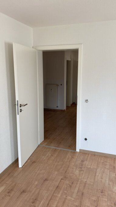 Wohnung zur Miete 390 € 3 Zimmer 63 m² 2. Geschoss frei ab sofort Kramerplatz 14 Naumburg Naumburg 06618