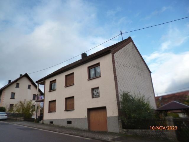 Einfamilienhaus zum Kauf 215.000 € 10 Zimmer 246 m²<br/>Wohnfläche 3.003 m²<br/>Grundstück Ab sofort<br/>Verfügbarkeit Ommersheim Mandelbachtal 66399