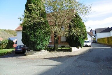 Mehrfamilienhaus zur Miete 840 € 6 Zimmer 168 m² 300 m² Grundstück frei ab sofort Atteln Lichtenau 33165