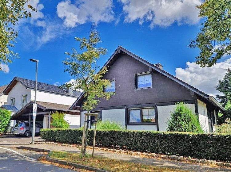 Einfamilienhaus in attraktiver Architektur