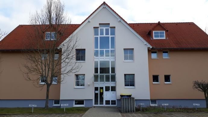 Wohnung zum Kauf 75.000 € 2 Zimmer 39,1 m²<br/>Wohnfläche 1. Stock<br/>Geschoss Parkallee Legefeld Weimar 99428
