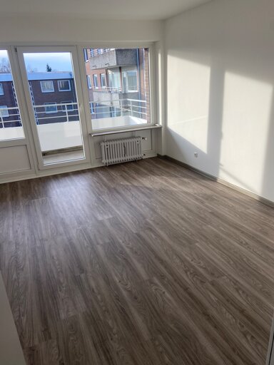 Wohnung zur Miete 750 € 2 Zimmer 63 m² frei ab sofort Dorfstraße 2a Hüxter- / Mühlentor / Gärtnergasse Lübeck 23562