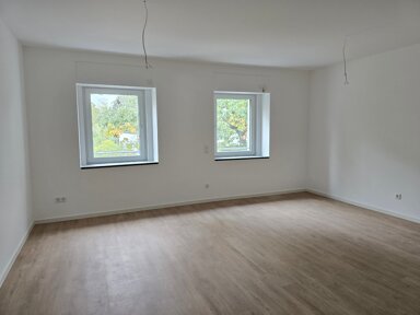 Wohnung zur Miete 1.651 € 4 Zimmer 100,1 m² 1. Geschoss frei ab sofort Tullnau Nürnberg 90482