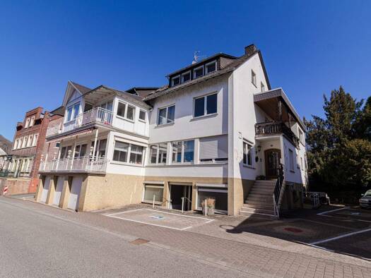 Mehrfamilienhaus zum Kauf 449.000 € 21 Zimmer 576 m² 932 m² Grundstück Bullay 56859