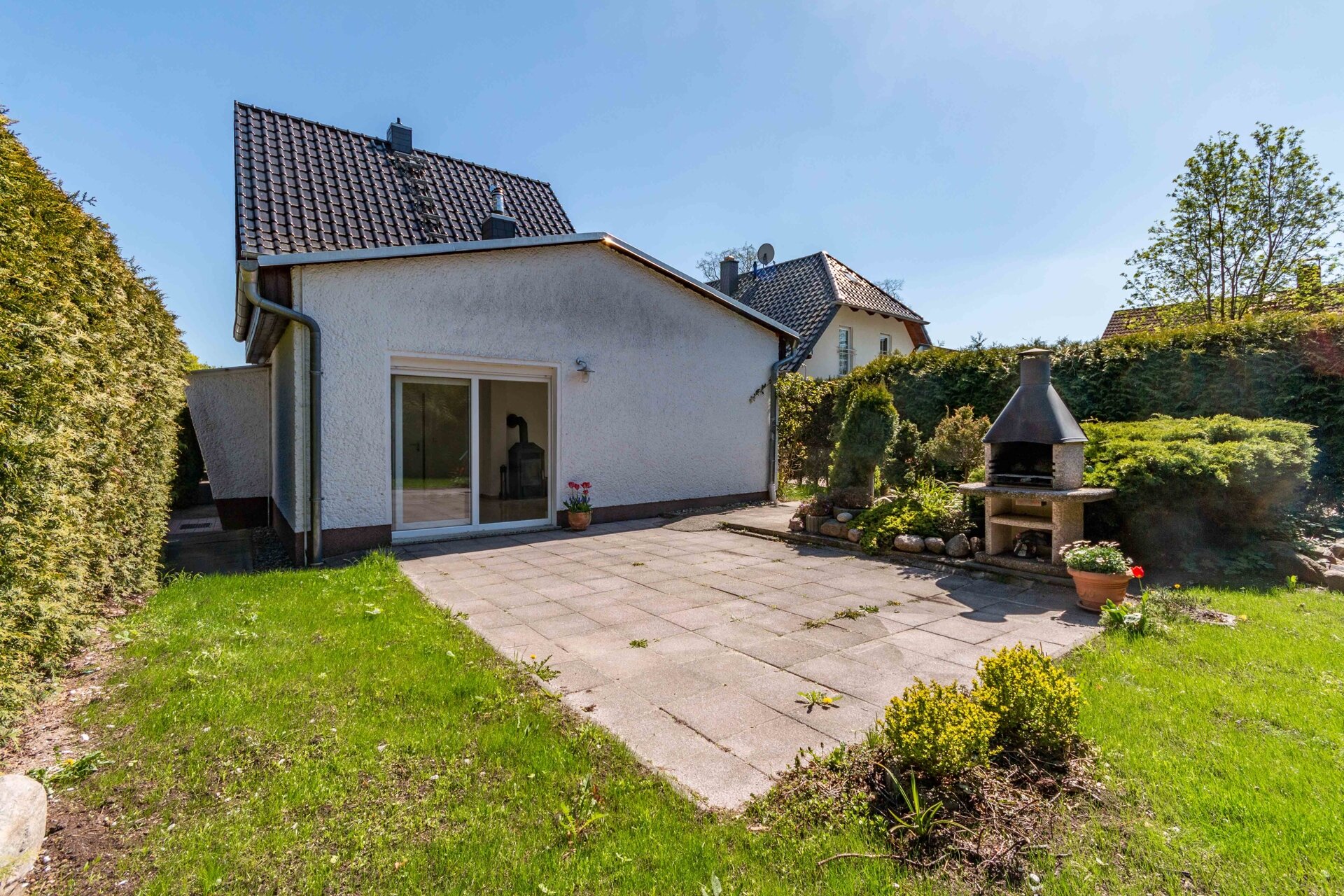 Einfamilienhaus zum Kauf Provisionsfrei 400.000 € 5 Zimmer 203 m²<br/>Wohnfläche 621 m²<br/>Grundstück Bötzow Oberkrämer 16727
