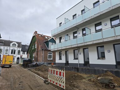 Wohnung zur Miete 900 € 2 Zimmer 45 m² 1. Geschoss frei ab sofort Wedel 22880