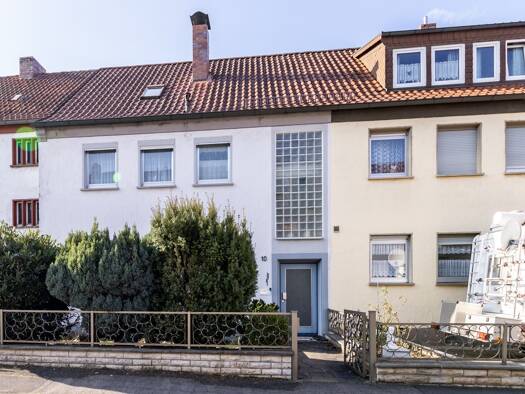 Reihenmittelhaus zum Kauf 299.990 € 4 Zimmer 115 m² 220 m² Grundstück frei ab sofort Pfarrer-Sixt-Straße 10 Sennfeld 97526